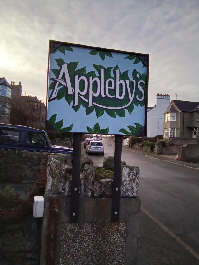 Applebys Guest House Holyhead Kültér fotó